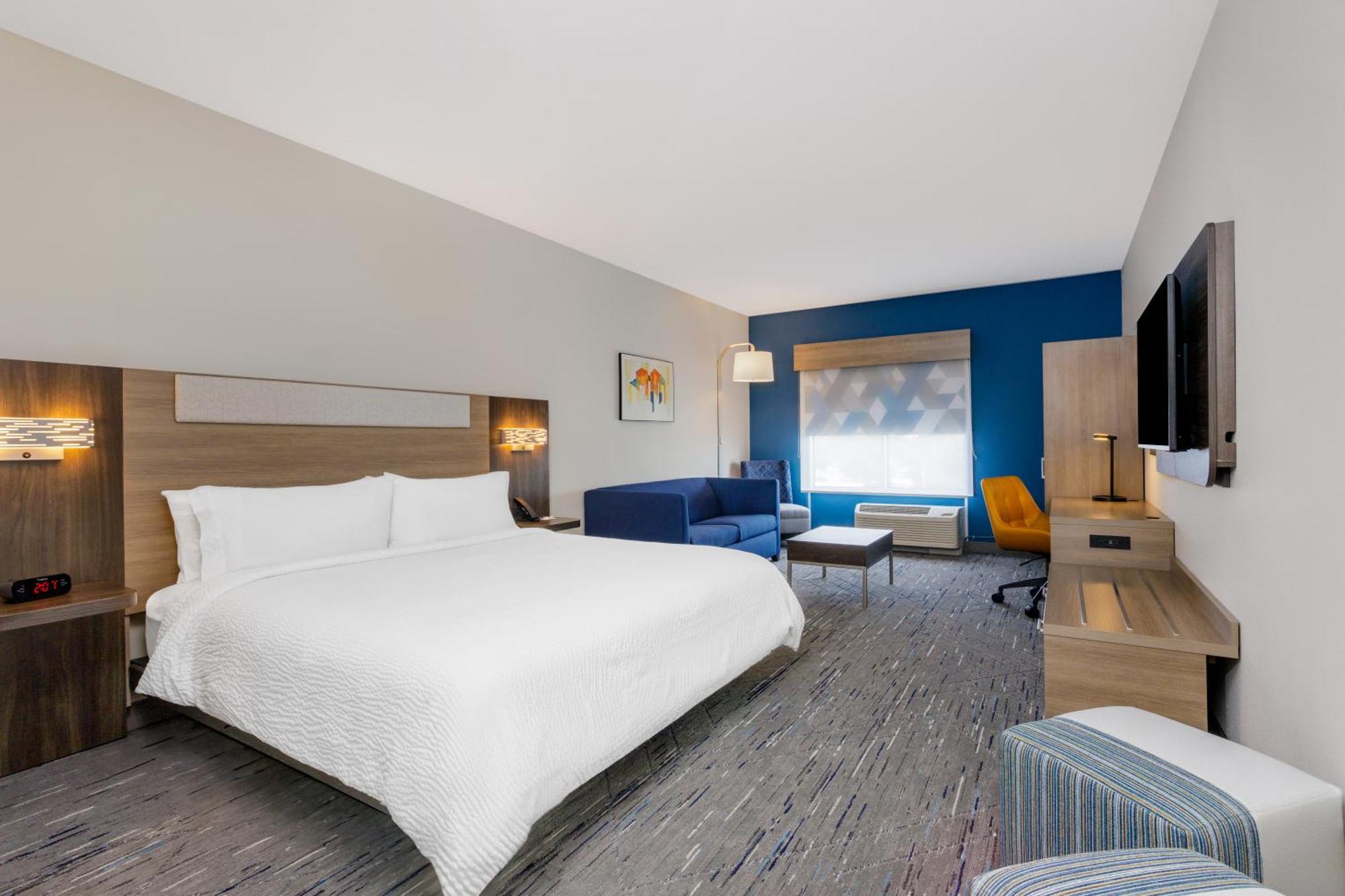 Holiday Inn Express & Suites Tampa Stadium - Airport Area By Ihg Eksteriør billede