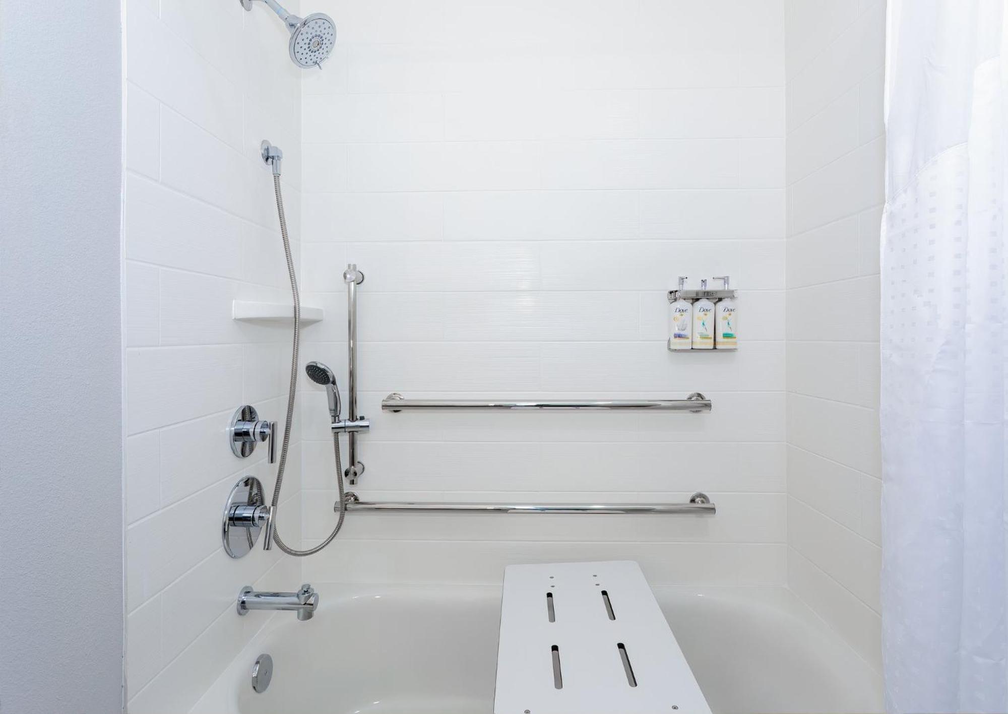 Holiday Inn Express & Suites Tampa Stadium - Airport Area By Ihg Eksteriør billede