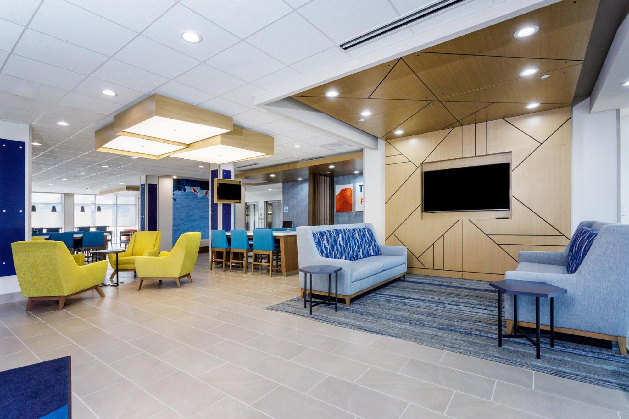 Holiday Inn Express & Suites Tampa Stadium - Airport Area By Ihg Eksteriør billede